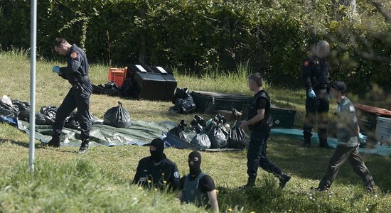 ETA uzrādītajās slēptuvēs Francijas policija atrod ieročus un sprāgstvielas