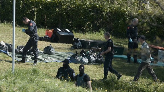 Seperātistu grupējuma ETA norādītās slēptuves Francijas policijai - 4