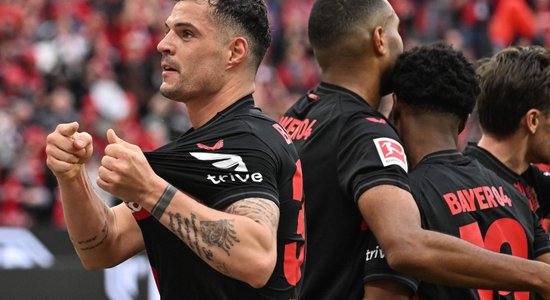 Leverkūzenes 'Bayer' futbolisti nodrošina kluba vēsturē pirmo Vācijas čempiontitulu