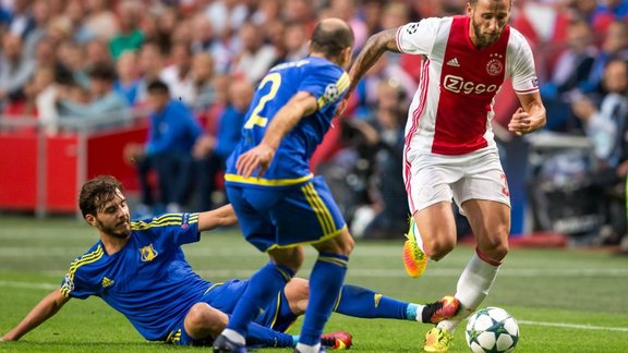 Ajax - Rostiv, Mitchell Dijks