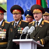 Covid-19: Lukašenko neatceļ 9. maija militāro parādi
