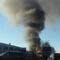 ФОТО, ВИДЕО: Возле торгового центра Azur произошел пожар