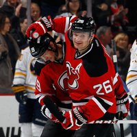 'Devils' hokejists Eliašs guvis 1000.rezultativitātes punktu NHL