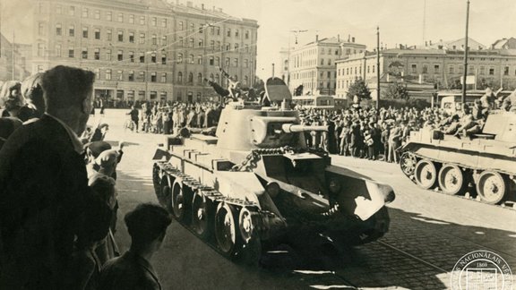 "Tikai pār manu līķi!" Stāsts par policistu, kurš 1940. gadā nepakļāvās padomju okupantiem