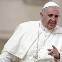 Папа Римский получил в подарок георгиевскую ленточку