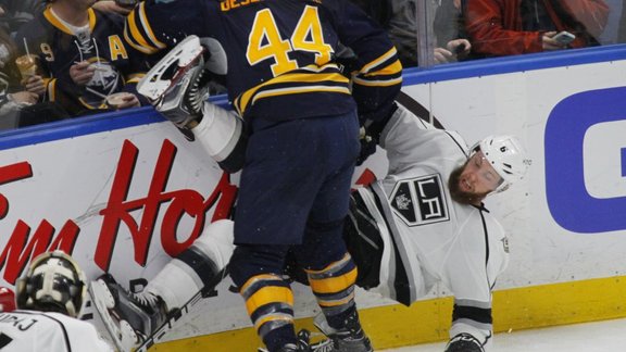 Buffalo Sabres Nicolas Deslauriers vs Los Angeles Kings Jake Muzzin 