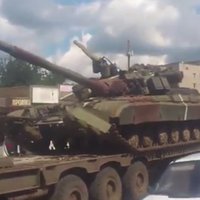 Video: No Harkovas apgabala uz Doņecku ved tankus