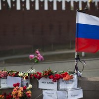 Aizdomās par Ņemcova slepkavību turētais Geremejevs pametis Krieviju, vēsta laikraksts