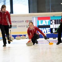 Latvijas kērlingistiem bronza Eiropas Jaunatnes ziemas olimpiādē