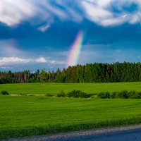 Svētkos vietām Latvijā gaidāmas stipras pērkona lietusgāzes ar vētru