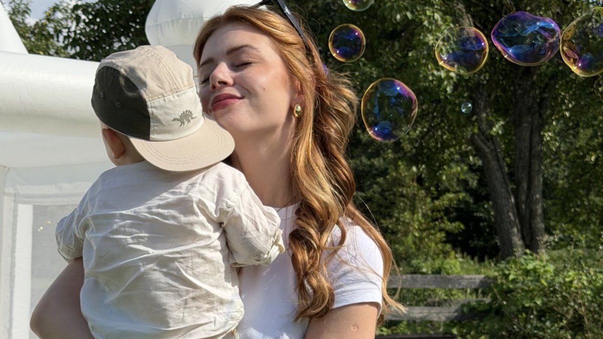 Bērns ir mammas spogulis!" Influencere Elīna Pakalne atklāti par to, kā  mainījusies viņas dzīve kopš mazuļa piedzimšanas