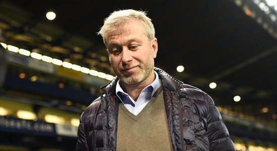 Abramovičs pārdos 'Chelsea' un ieņēmumus ziedos kara upuriem