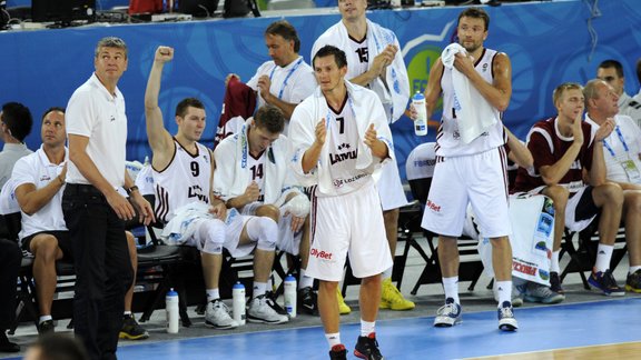 EČ basketbolā: Latvija - Ukraina - 59