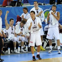 Fotoreportāža: Latvijas basketbolisti izcīna savu pārliecinošāko uzvaru EČ