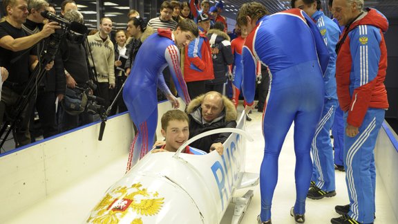 Putins bobsleja trasē - 2