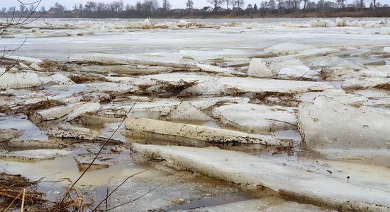 Уровень воды в Даугаве около Зельке понизился на метр