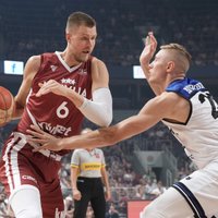 ФОТО, ВИДЕО: Порзиньгис вернулся в строй, сборная Латвии обыграла Эстонию