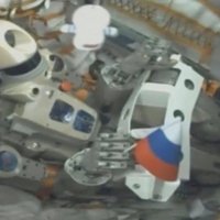 Krievijas kosmosa kuģis ar robotu Fjodoru veiksmīgi savienojas ar SKS
