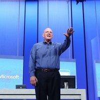 'Microsoft' vadītājs Stīvs Balmers gada laikā atstās amatu