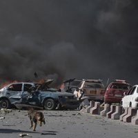 Spēcīgā sprādzienā Kabulas centrā 80 nogalinātie un simtiem cietušo