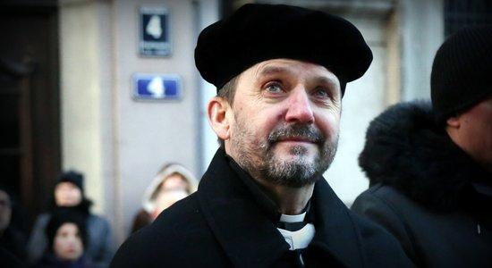 Arhibīskaps Vanags 18. novembrī skubina novērtēt, cik liels dārgums ir 'mūsu brīvā Latvija'