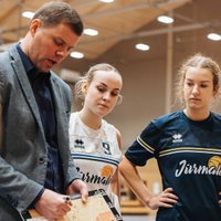 Negodīgā spēlē pieķertais Steļmahs atkāpies no Latvijas U-18 izlases galvenā trenera amata