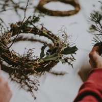 Neierastas adventes vainagu idejas gan aizņemtajiem, gan centīgajiem