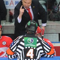 No Latvijas tiesnešiem KHL spēles nākamajā sezonā vadīs vien Odiņš un Balodis