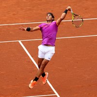 Nadals desmito reizi karjerā triumfē Barselonas turnīrā