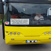 ФОТО. Растет поток бегущих из Латвии нелегалов: иностранцы прячутся в международных автобусах