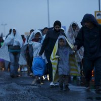 Austrija izbeigs pasākumus, kas ļāva bēgļiem iekļūt Rietumeiropā