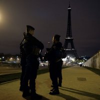 Francijas terorakti: Parīze un pasaule dienu pēc asiņainajiem teroraktiem (teksta tiešraides arhīvs)
