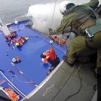 ФОТО, ВИДЕО: С парома Norman Atlantic спасены 427 человек, 10 погибли
