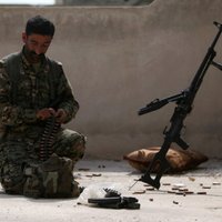 Kurdu-arābu alianse Sīrijā iebrukusi 'Daesh' bastionā