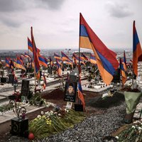 В ЕС призвали проверить видео расстрела армянских пленных