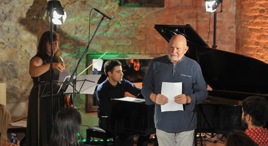 Foto: Izskanējis ikgadējais Pētera Vaska fonda koncerts Mazajā Mežotnes pilī