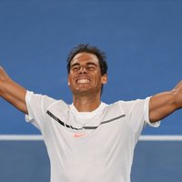 Nadals pēc divarpus gadu pārtraukuma iekļūst 'Grand Slam' turnīra pusfinālā