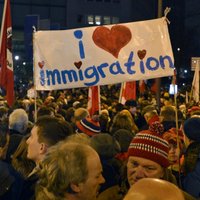 Vācieši protestē pret 'antiislamizācijas' kustību 'PEGIDA'