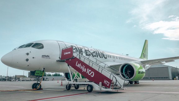 "airBaltic" saņem 18. "Airbus A220-300" lidmašīnu - 2