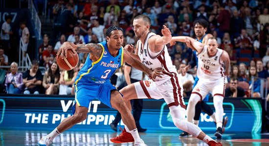 Latvijas basketbolisti pēc neveiksmīga spēles sākuma tā arī neatgūstas pret Filipīnām