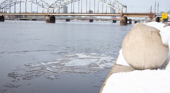 Daugavā ūdenslīmenis paaugstinās ar lēnu intensitāti