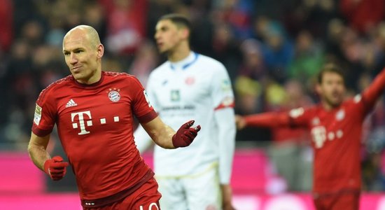 Pieredzējušais Robens apstiprina aiziešanu no 'Bayern'