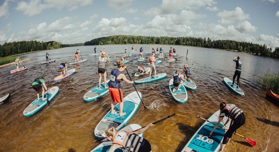 Video: Lielākās SUP airēšanas sacensības Latvijā