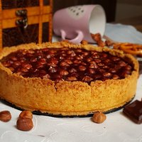 Karaliskā šokolādes tarte ar lazdu riekstiem