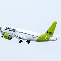 'airBaltic' nomās vienu Ukrainas lidmašīnu