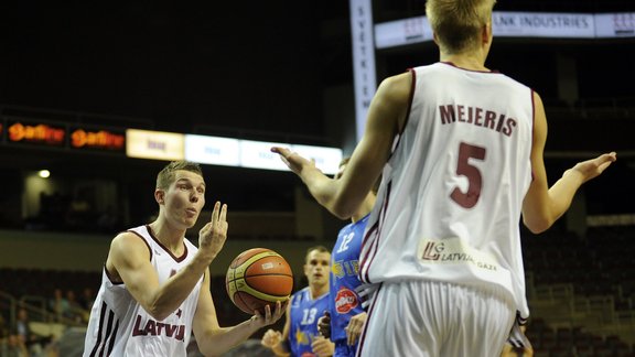 Latvijas basketbola izlase - Bosnija un Hecegovina