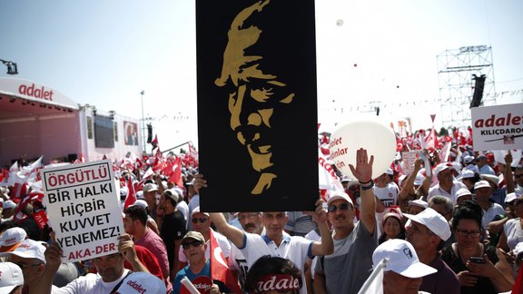 Turkey_Opposition_Protest_82863.jpg-0806c