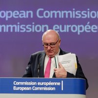 No amata atkāpies ES tirdzniecības komisārs, kurš pārkāpis Covid-19 ierobežojumus