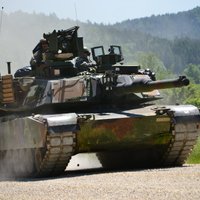 'Bloomberg': ASV piegādās Ukrainai 31 'Abrams' tanku