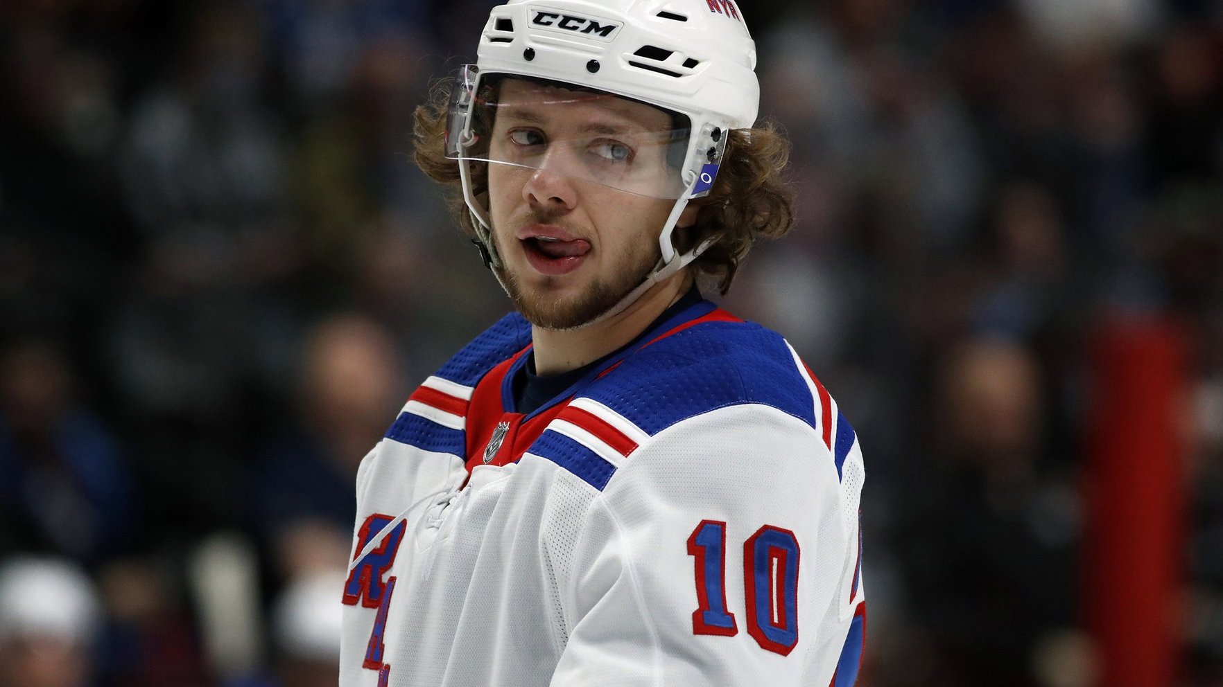 Znaroka meitas vīrs Panarins seksuāli uzbrucis NHL kluba darbiniecei